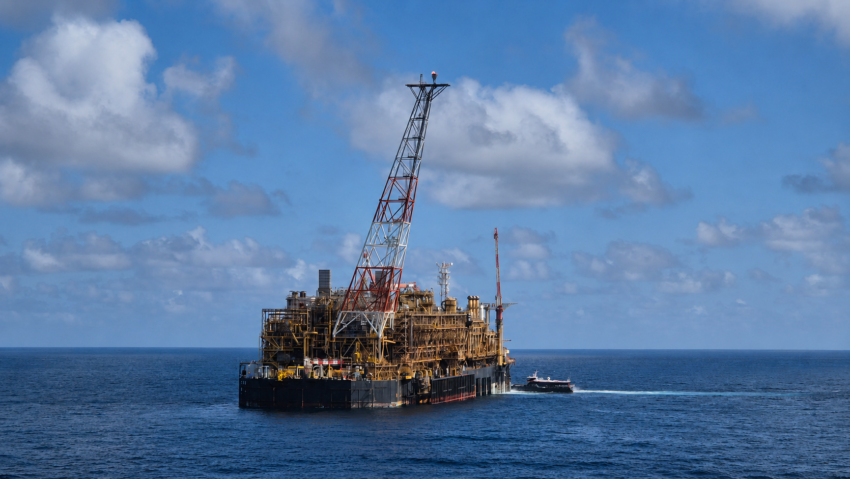 AIRCAT 35 Crewliner alongside an offshore oil & gas platform with crane